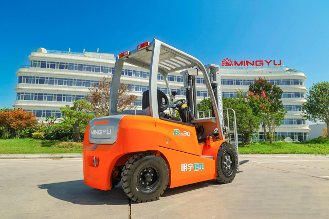 Forklift Elektrik B30 | Mingyu Indonesia